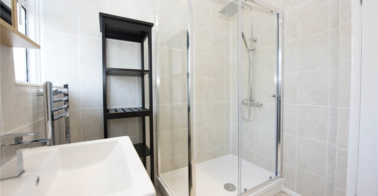 3 bedroom house for sale in Shooters Hill | Robinson Jackson