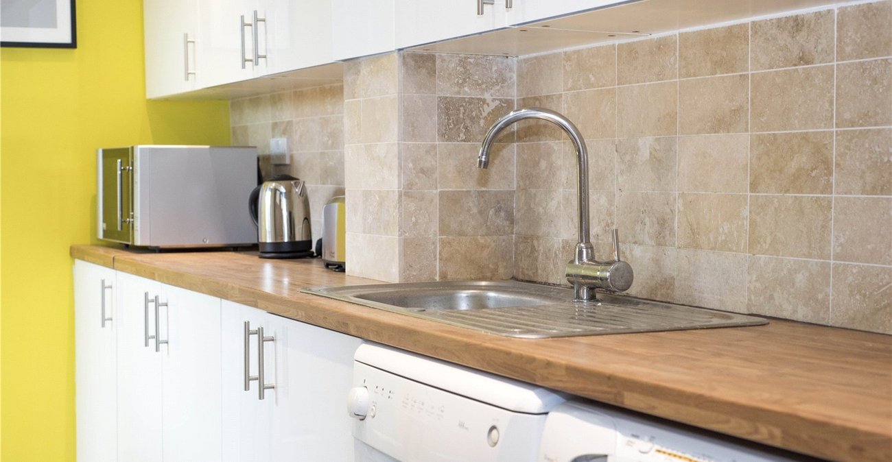 3 bedroom house for sale in Shooters Hill | Robinson Jackson