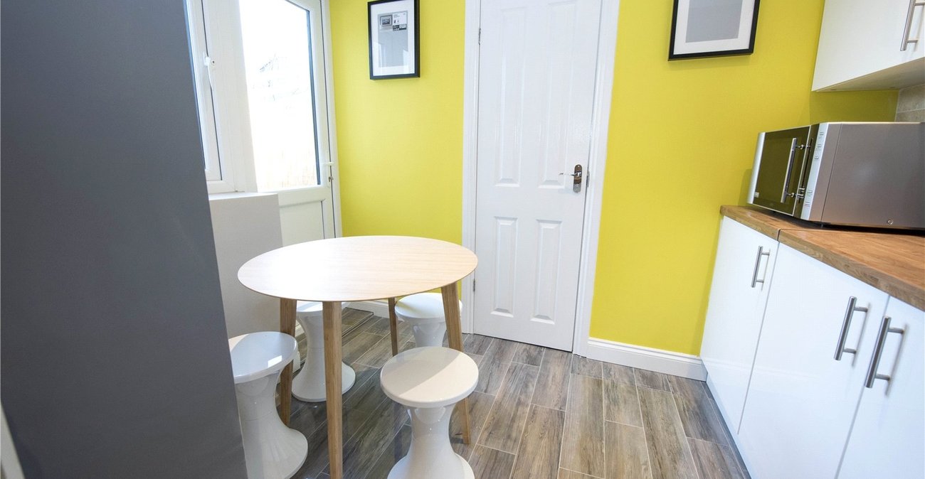 3 bedroom house for sale in Shooters Hill | Robinson Jackson