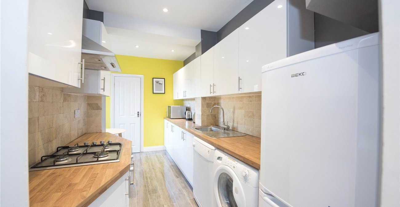 3 bedroom house for sale in Shooters Hill | Robinson Jackson