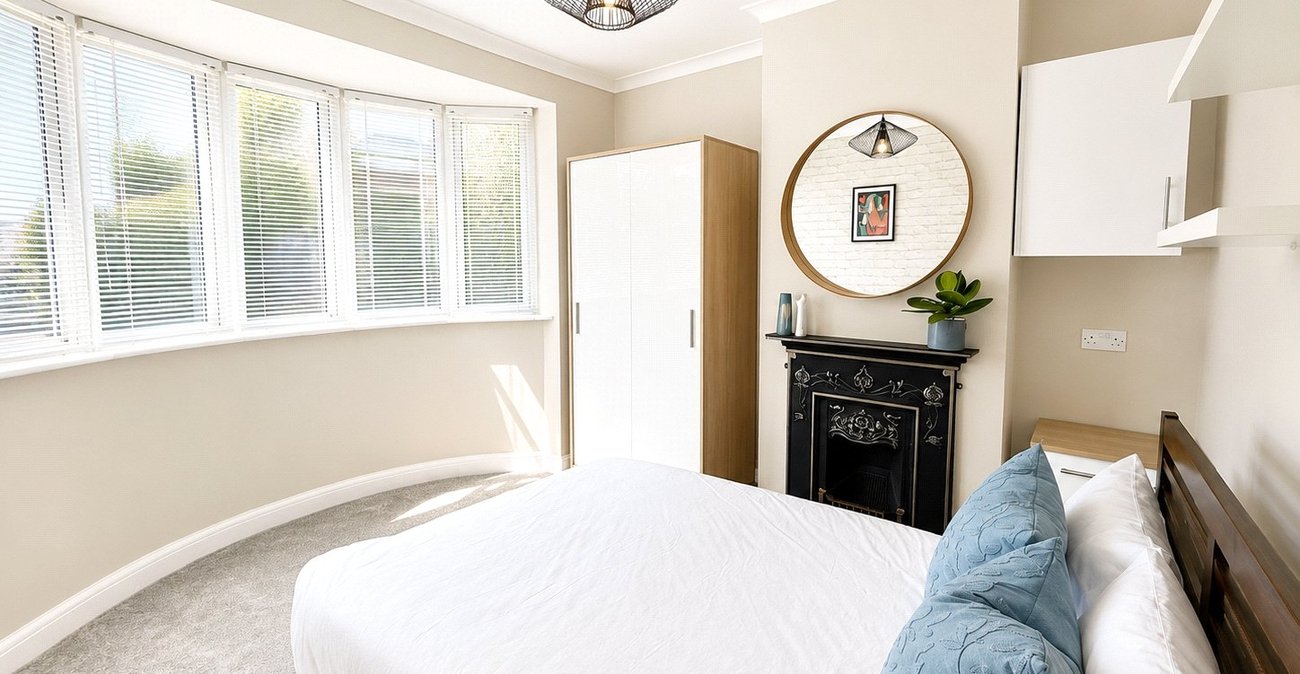 3 bedroom house for sale in Shooters Hill | Robinson Jackson
