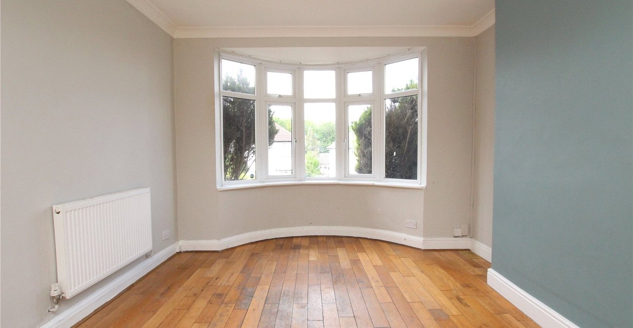 3 bedroom house for sale in Shooters Hill | Robinson Jackson