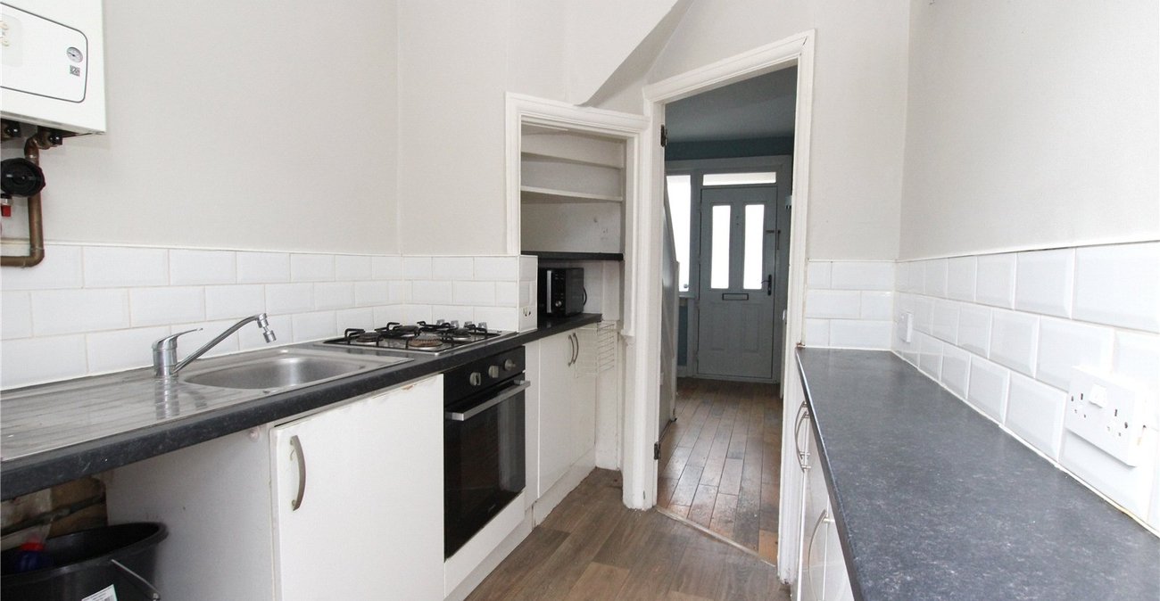3 bedroom house for sale in Shooters Hill | Robinson Jackson