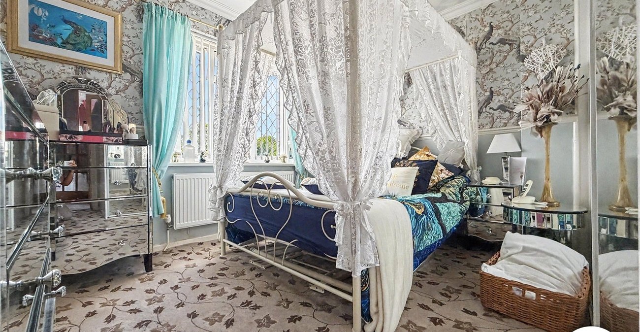 2 bedroom house for sale in Chatham | Robinson Michael & Jackson