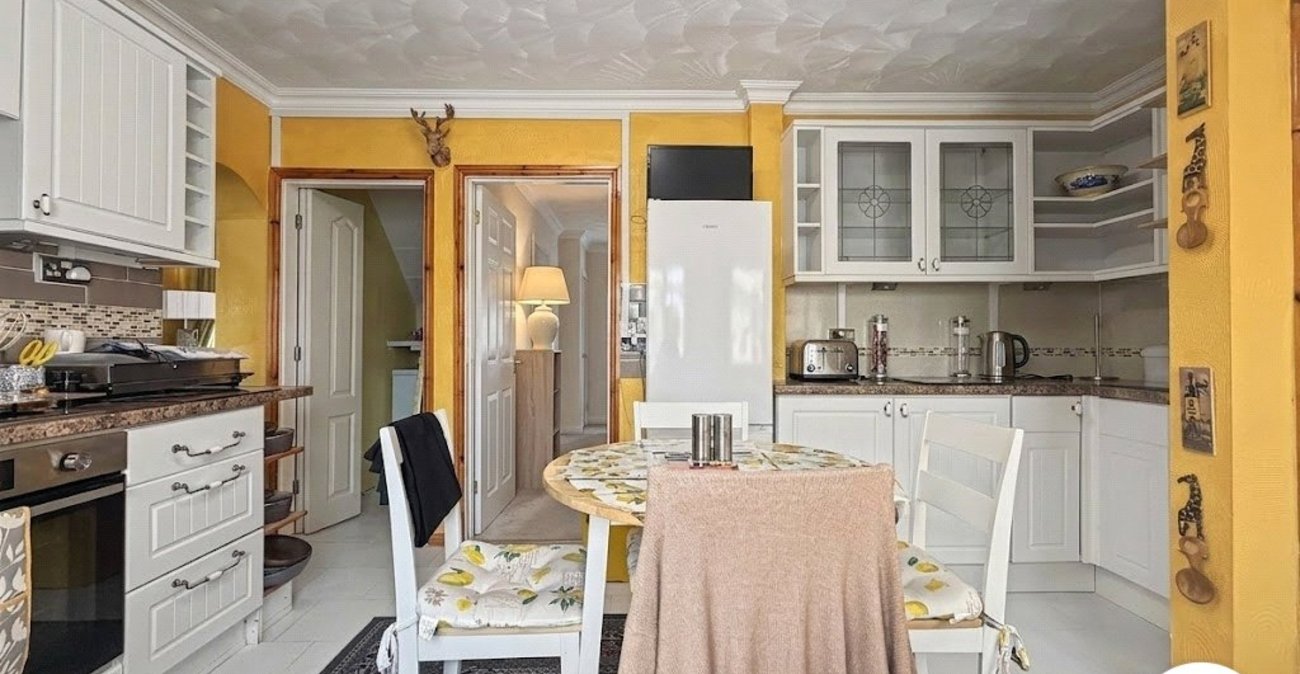 2 bedroom house for sale in Chatham | Robinson Michael & Jackson