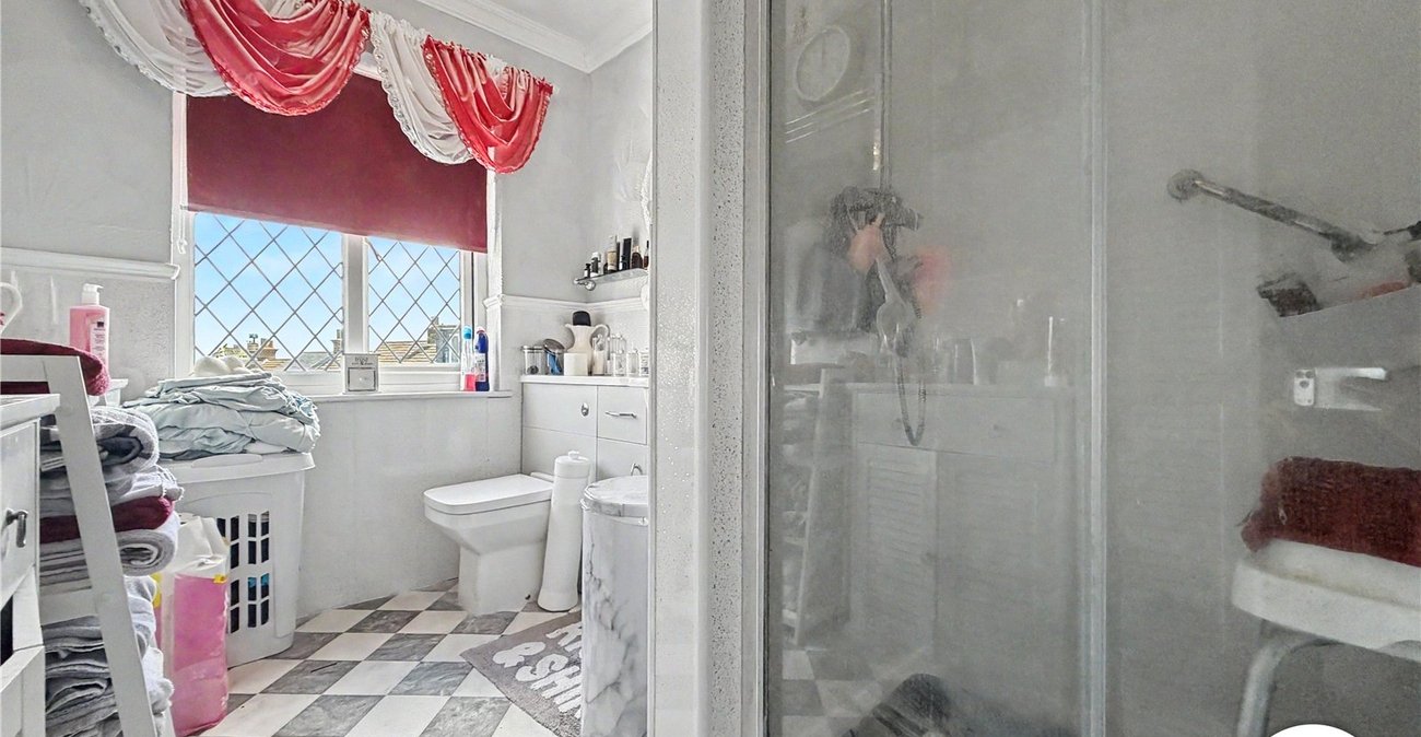 2 bedroom house for sale in Chatham | Robinson Michael & Jackson