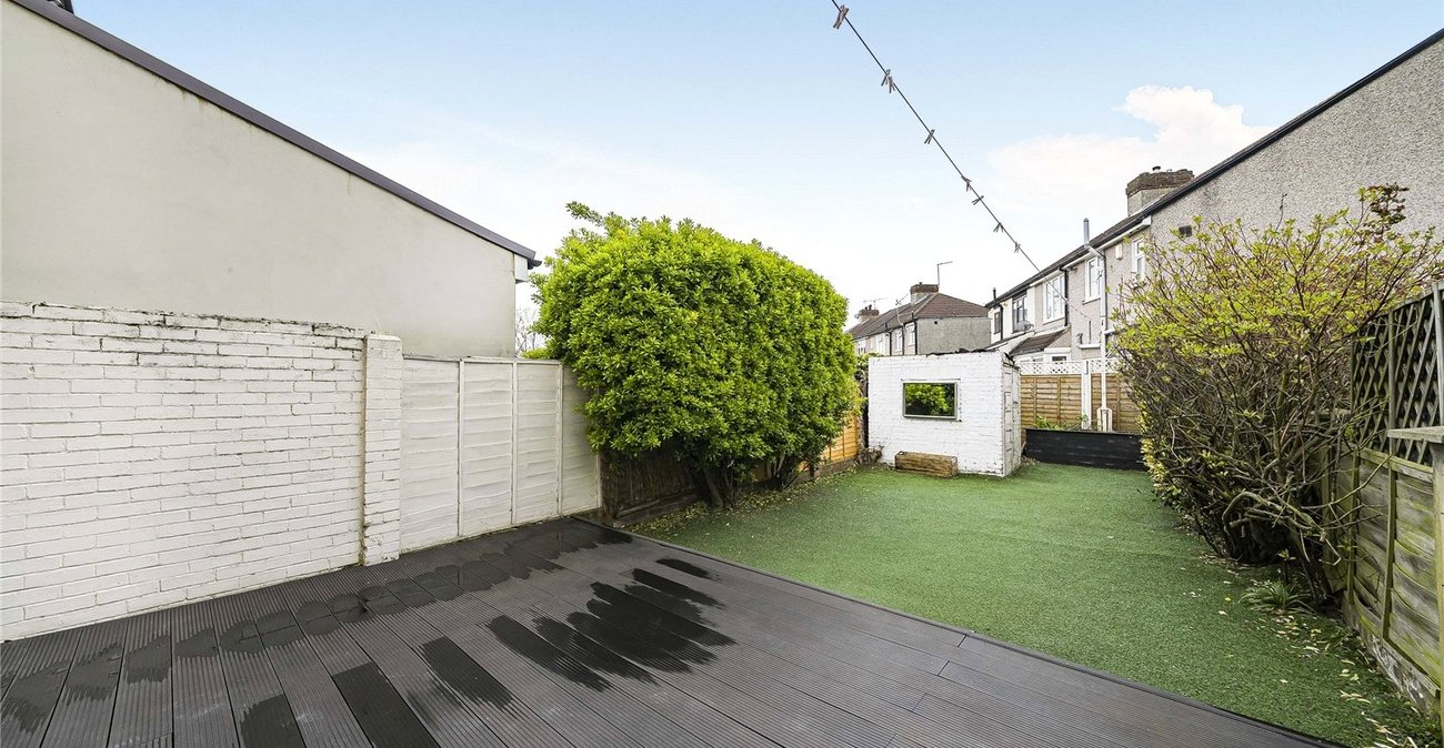 3 bedroom house for sale in Welling | Robinson Jackson