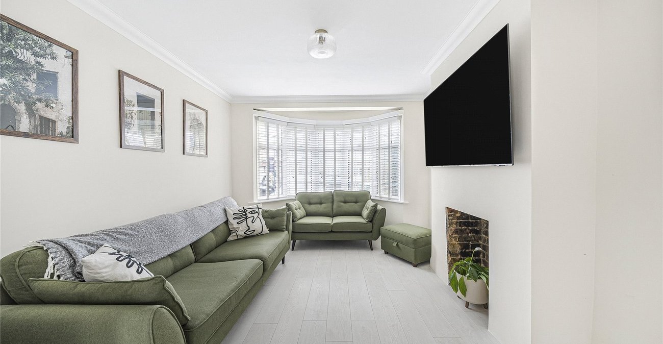 3 bedroom house for sale in Welling | Robinson Jackson