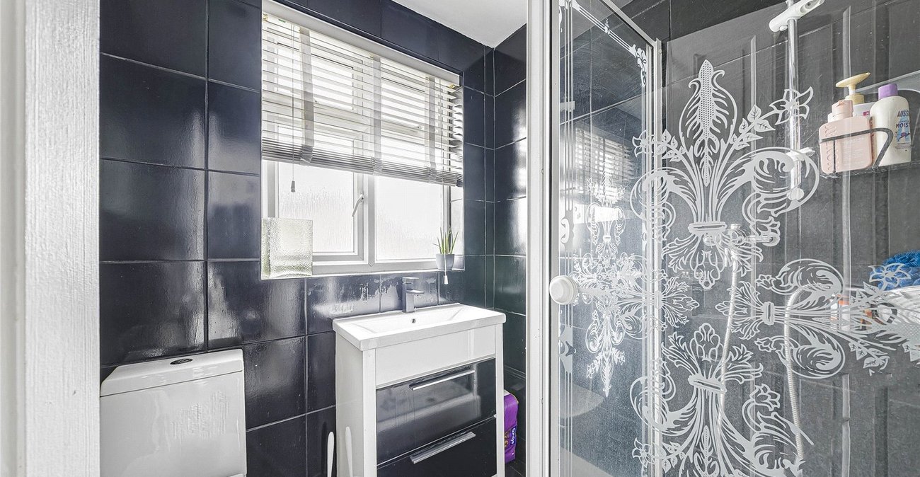 3 bedroom house for sale in Welling | Robinson Jackson