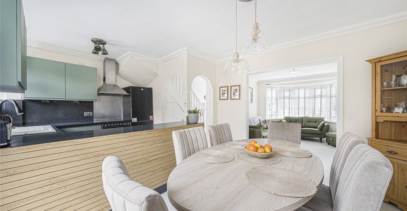 3 bedroom house for sale in Welling | Robinson Jackson