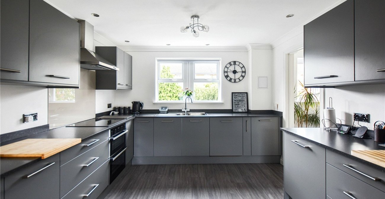 4 bedroom property for sale in Dartford | Robinson Jackson