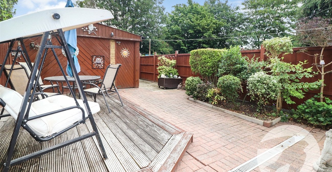 3 bedroom house for sale in Erith | Robinson Jackson