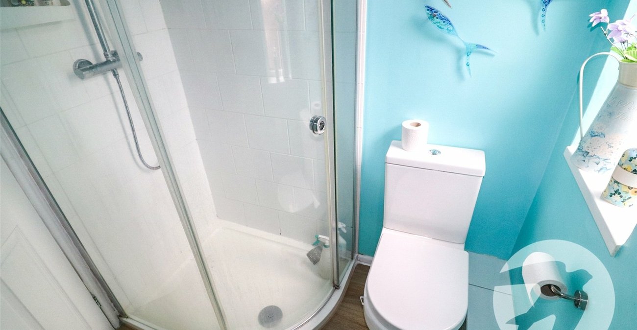 3 bedroom house for sale in Erith | Robinson Jackson