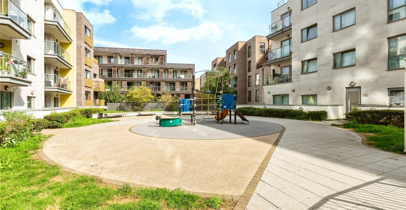 1 bedroom property for sale in London | Robinson Jackson