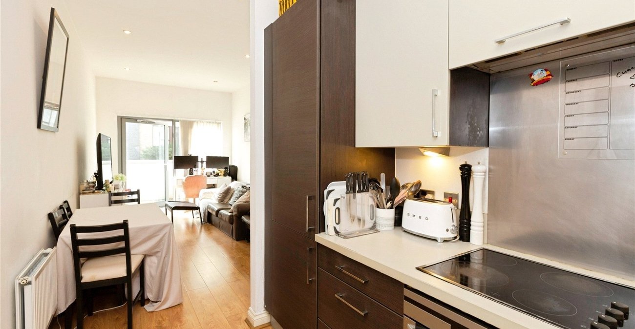 1 bedroom property for sale in London | Robinson Jackson