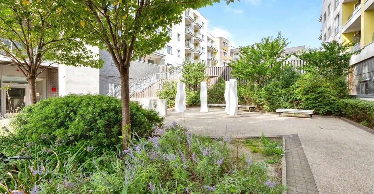 1 bedroom property for sale in London | Robinson Jackson