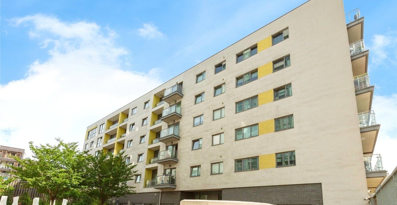 1 bedroom property for sale in London | Robinson Jackson