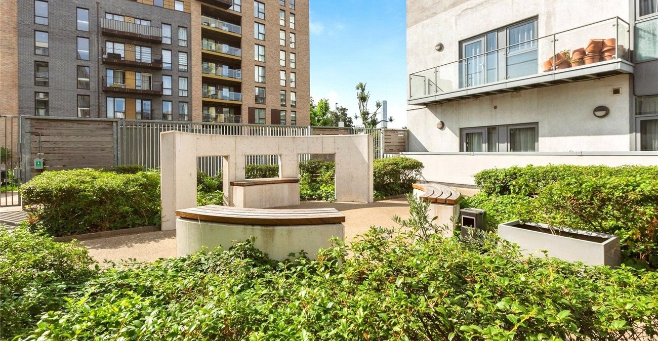 1 bedroom property for sale in London | Robinson Jackson