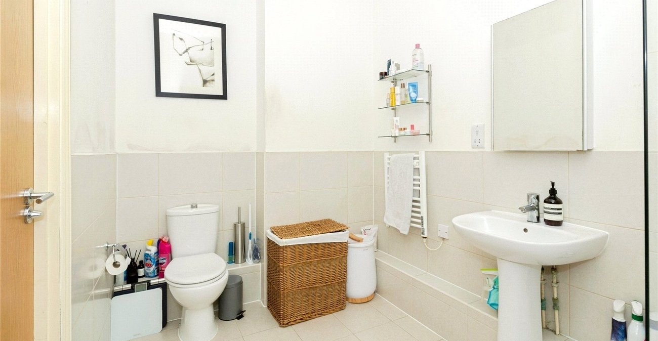 1 bedroom property for sale in London | Robinson Jackson