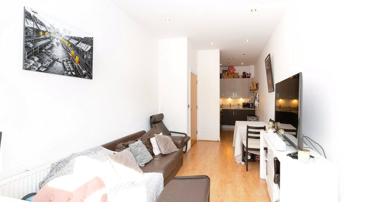 1 bedroom property for sale in London | Robinson Jackson