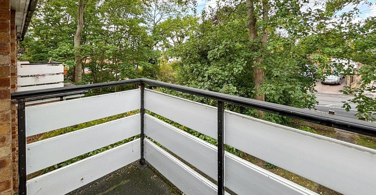 2 bedroom property for sale in Bexley | Robinson Jackson