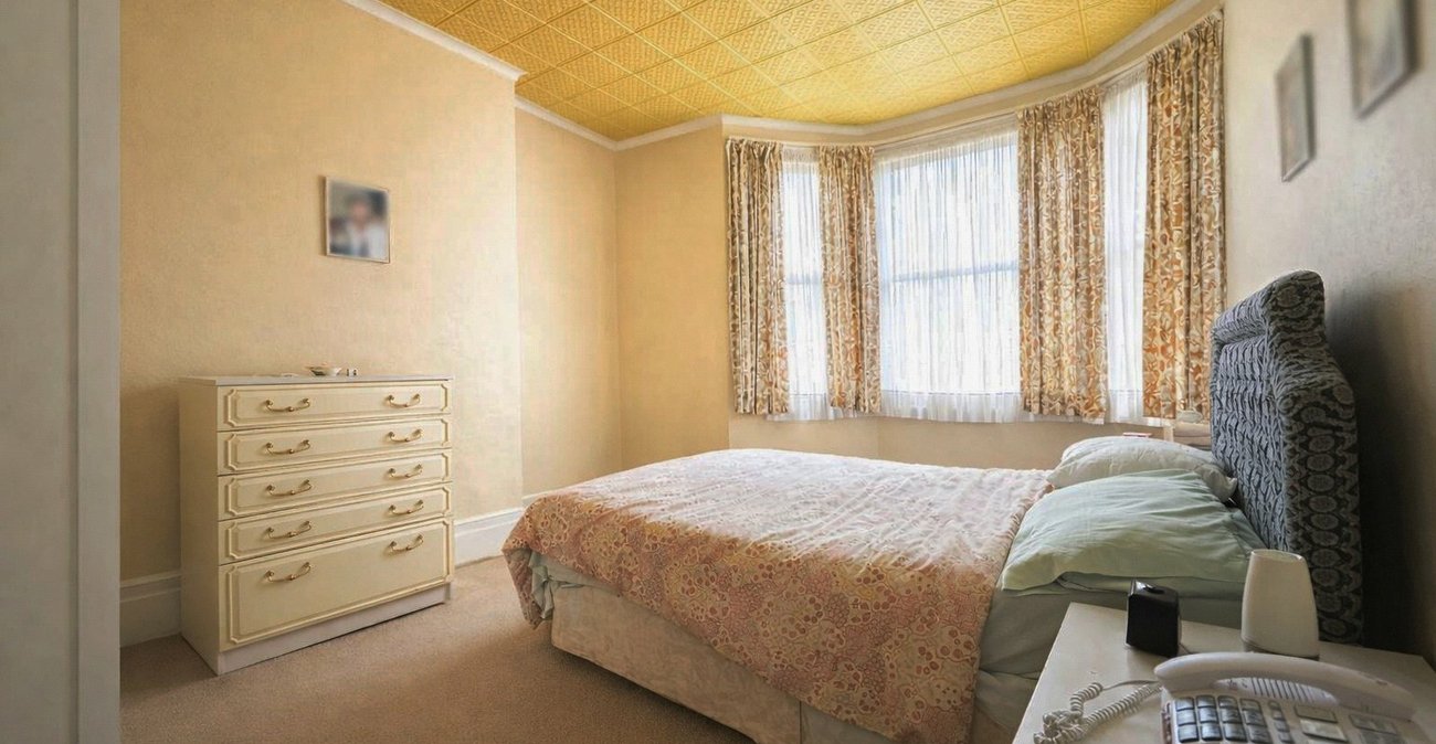 3 bedroom house for sale in Catford | Robinson Jackson