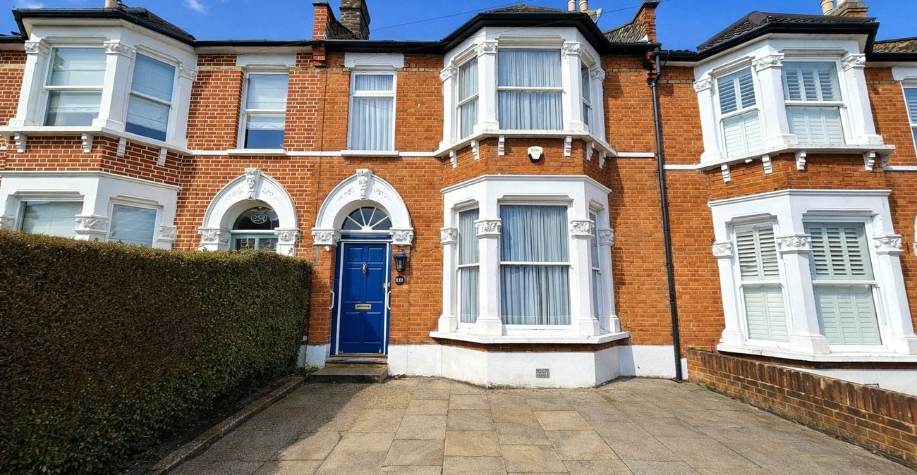 3 bedroom house for sale in Catford | Robinson Jackson