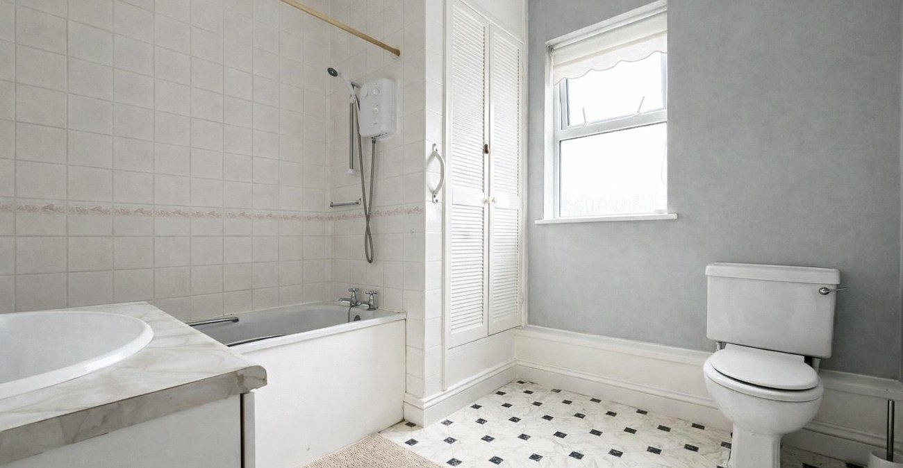 3 bedroom house for sale in Catford | Robinson Jackson