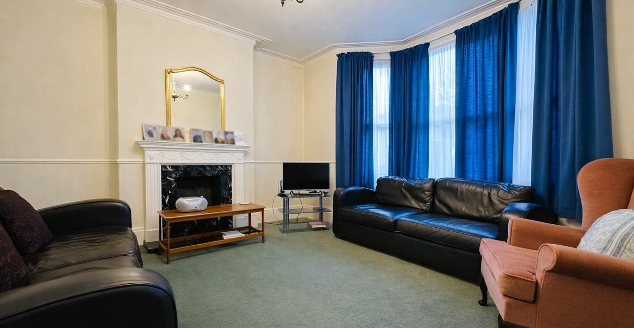 3 bedroom house for sale in Catford | Robinson Jackson