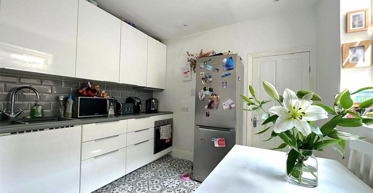 2 bedroom property for sale in Catford | Robinson Jackson