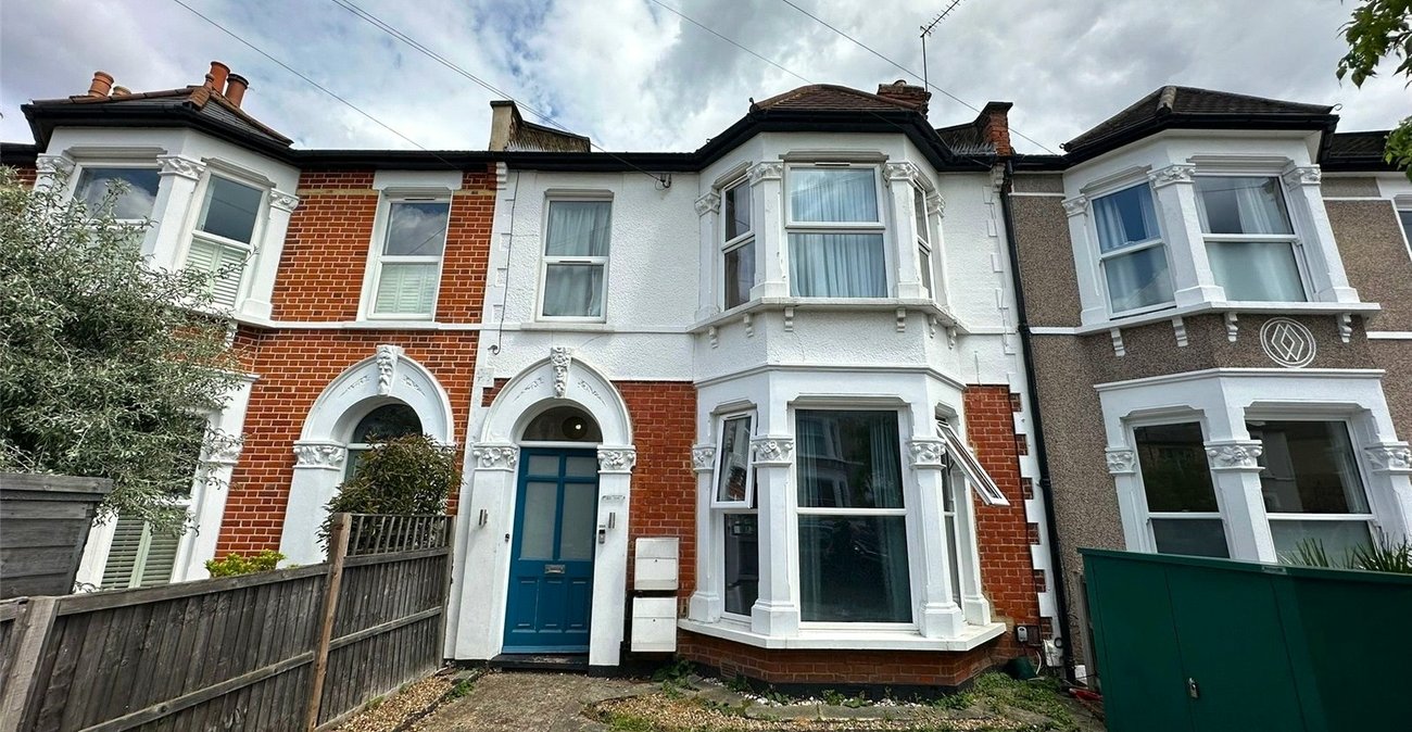 2 bedroom property for sale in Catford | Robinson Jackson
