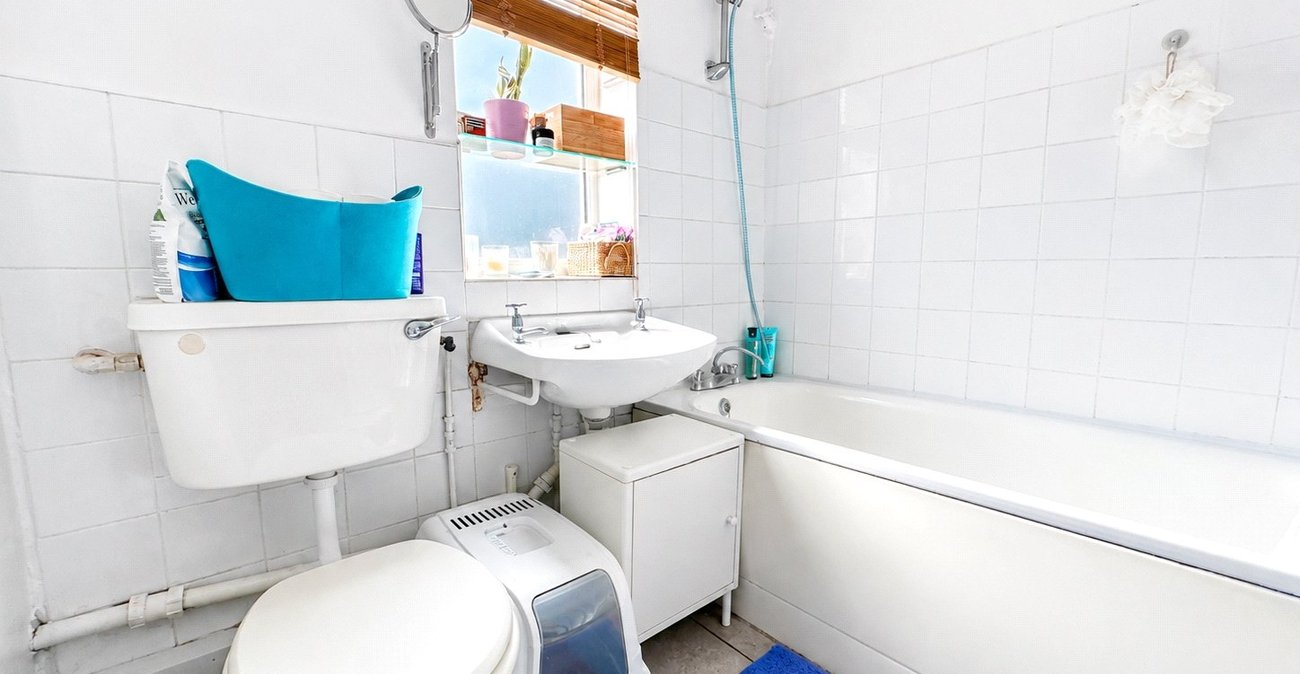 1 bedroom property for sale in London | Robinson Jackson