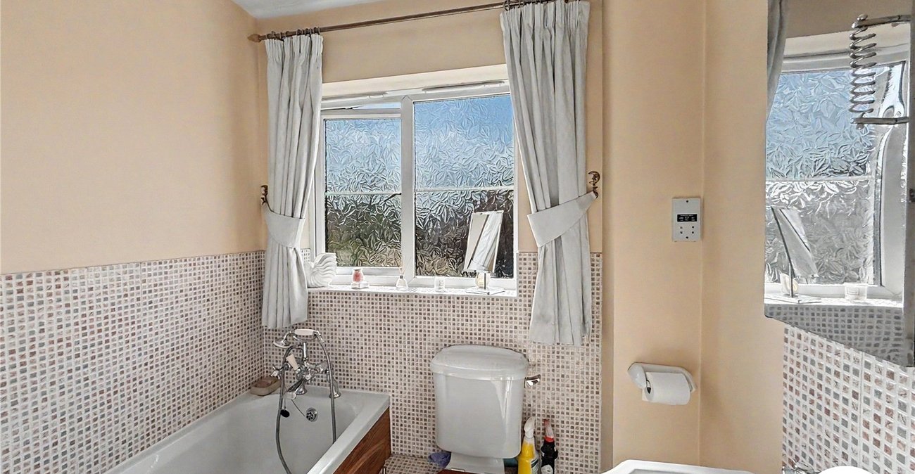 3 bedroom house for sale in Sittingbourne | Robinson Michael & Jackson