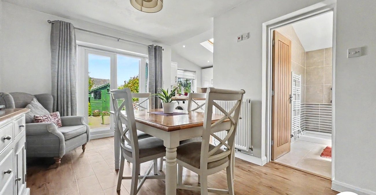 2 bedroom bungalow for sale in Rochester | Robinson Michael & Jackson