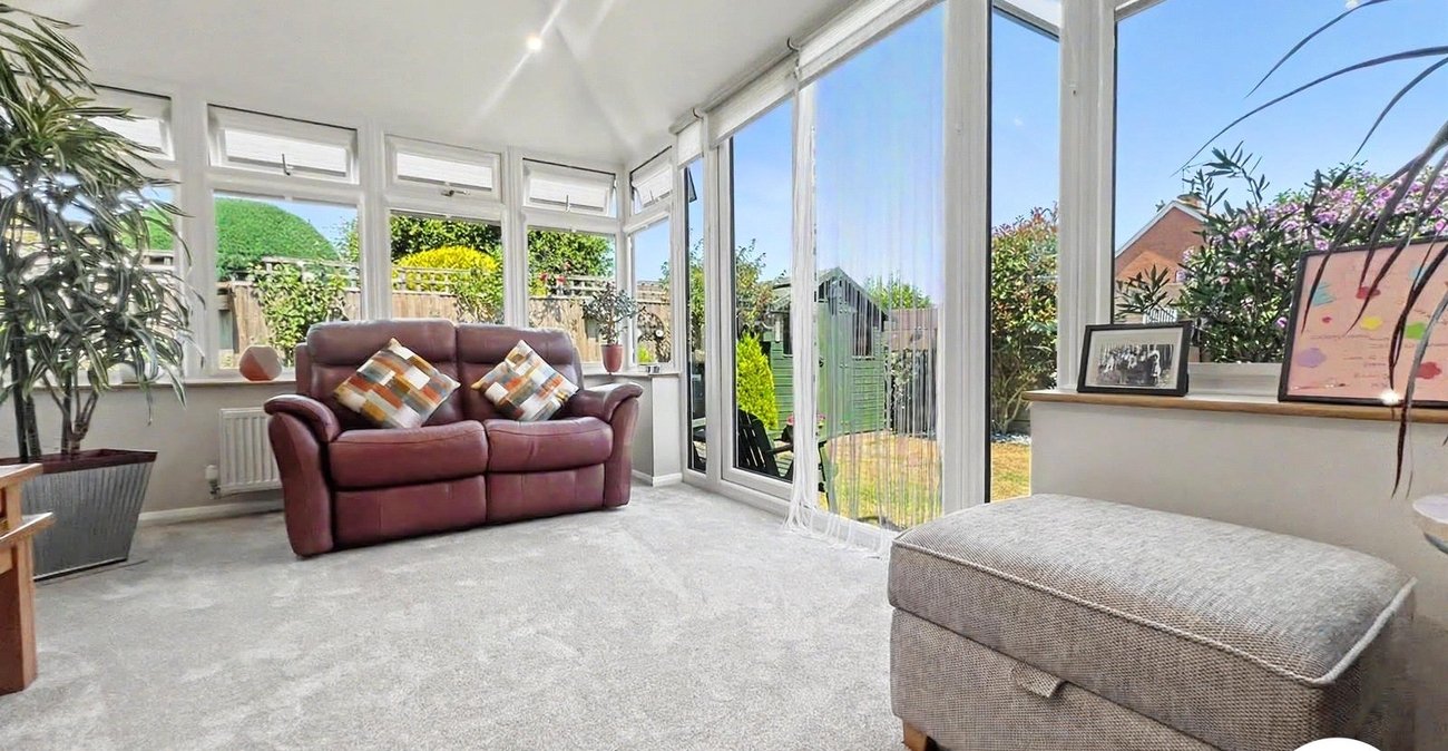 2 bedroom bungalow for sale in Rochester | Robinson Michael & Jackson