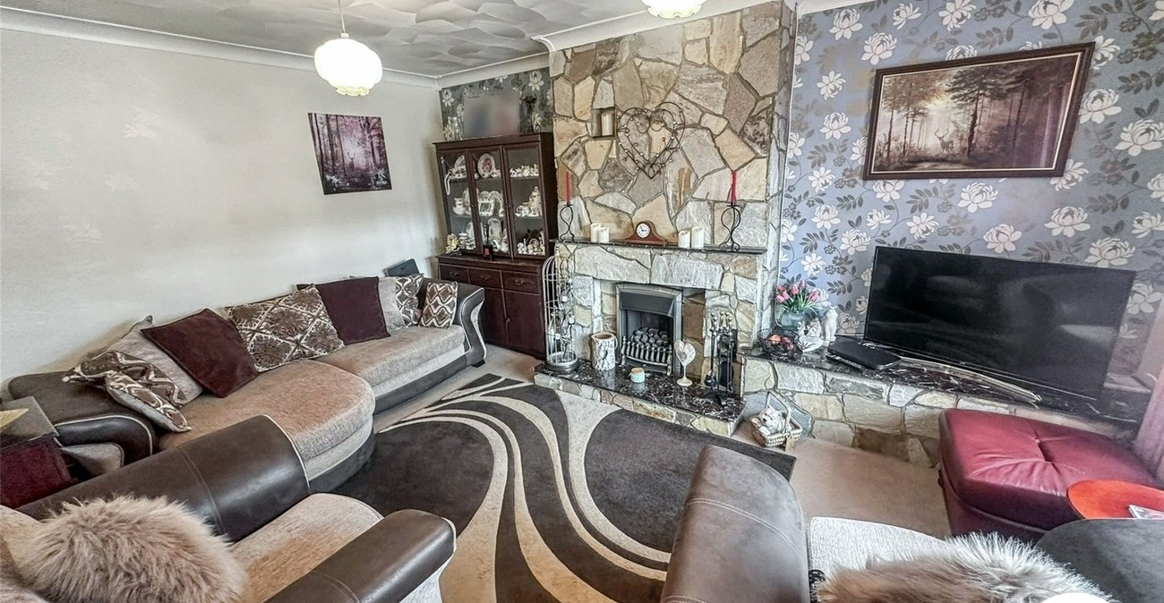 2 bedroom bungalow for sale in Rochester | Robinson Michael & Jackson