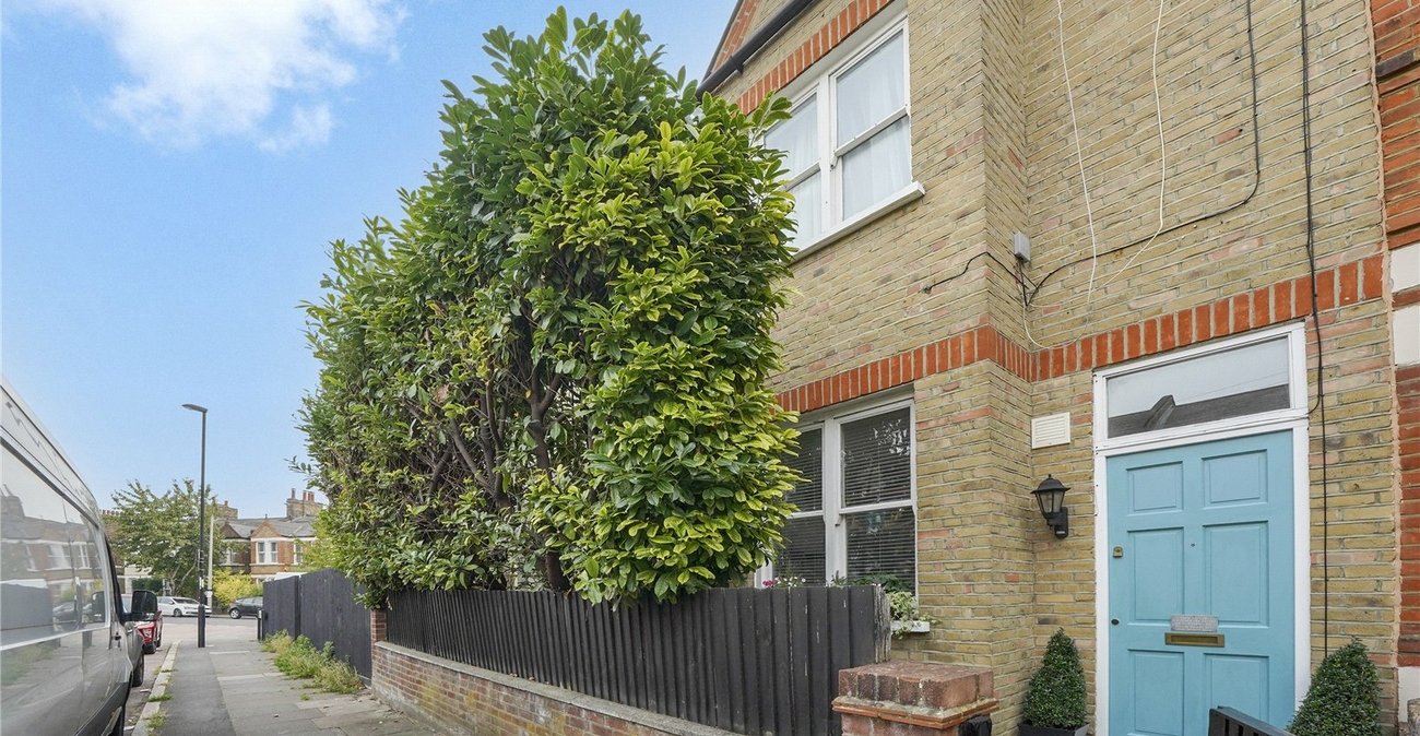 1 bedroom property for sale in London | Robinson Jackson