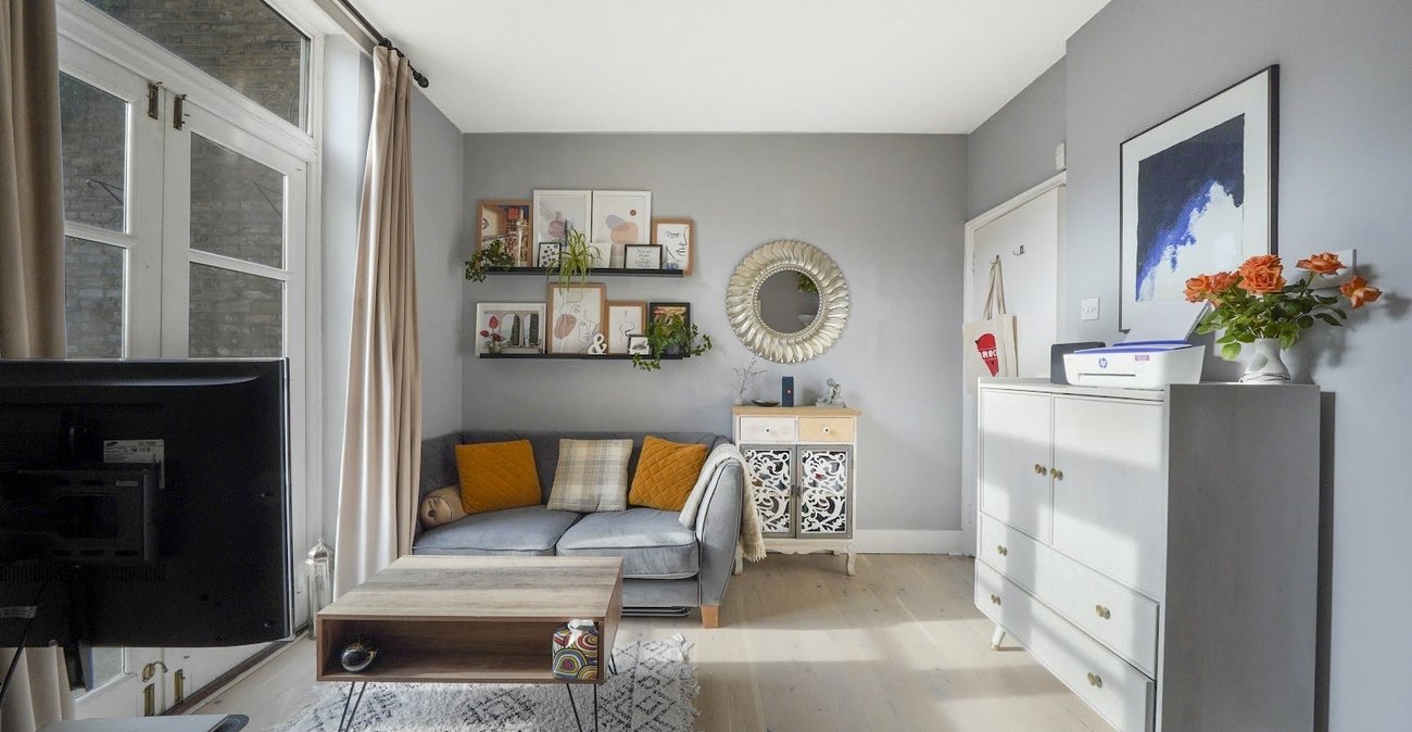 1 bedroom property for sale in London | Robinson Jackson