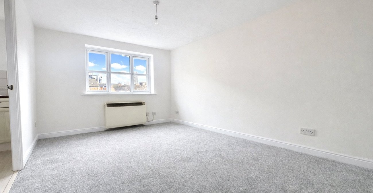 1 bedroom property for sale in London | Robinson Jackson