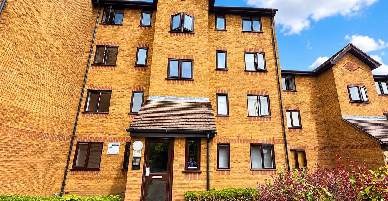 1 bedroom property for sale in London | Robinson Jackson