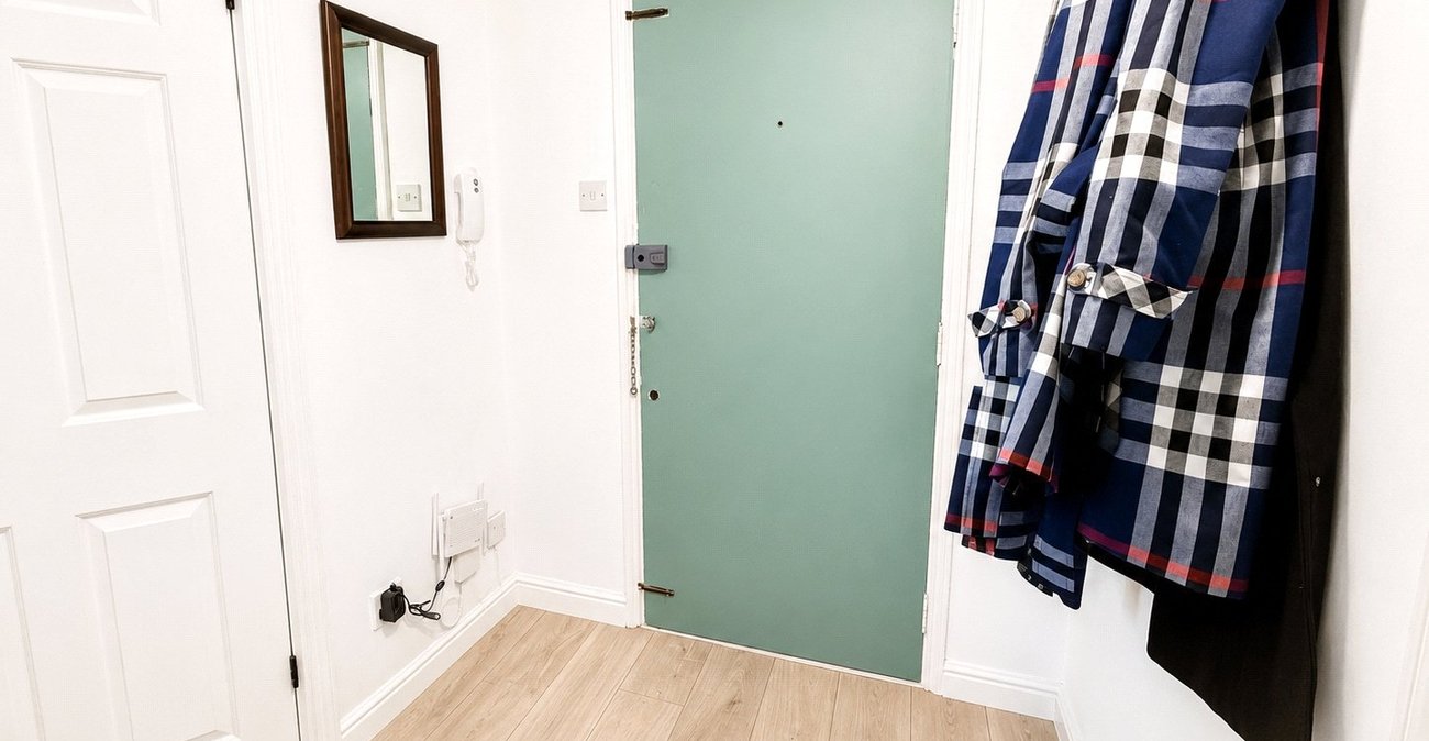 1 bedroom property for sale in London | Robinson Jackson