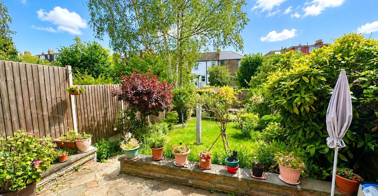 4 bedroom house for sale in Catford | Robinson Jackson
