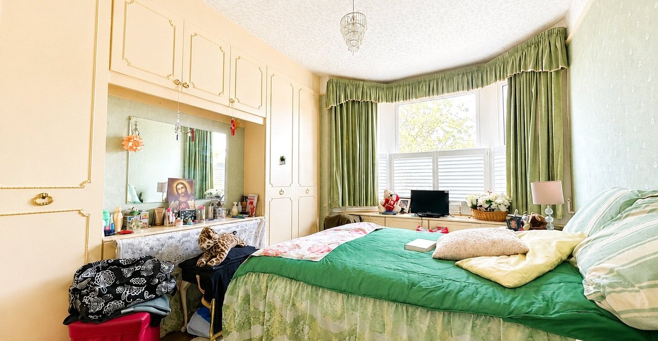 4 bedroom house for sale in Catford | Robinson Jackson