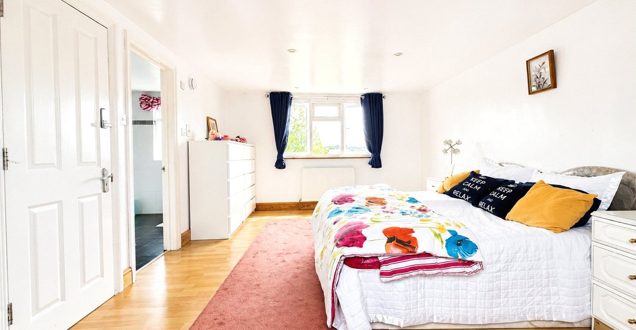 4 bedroom house for sale in Catford | Robinson Jackson