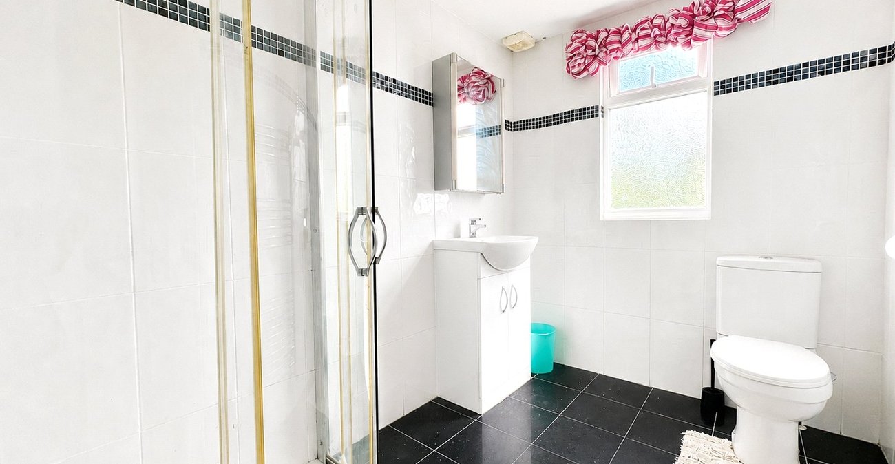 4 bedroom house for sale in Catford | Robinson Jackson