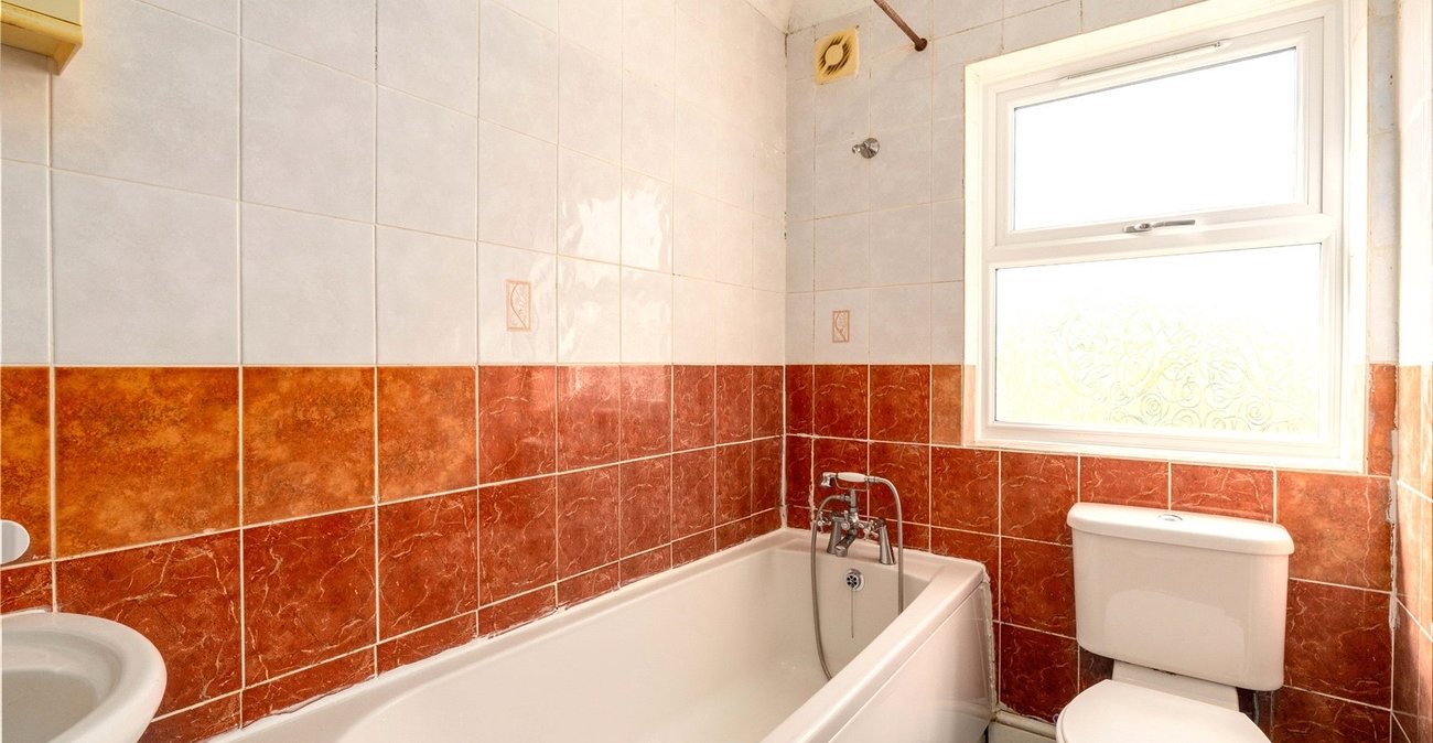 3 bedroom house for sale in Gravesend | Robinson Michael & Jackson