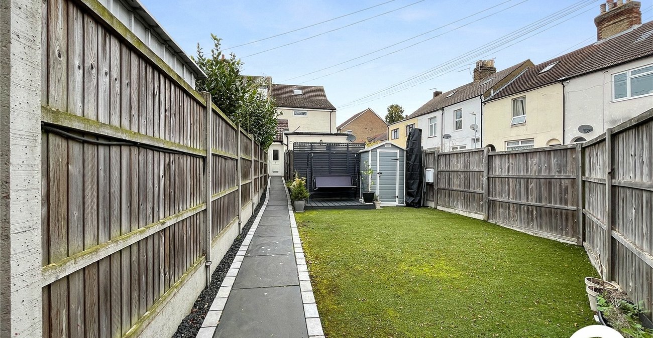 2 bedroom property for sale in Sittingbourne | Robinson Michael & Jackson