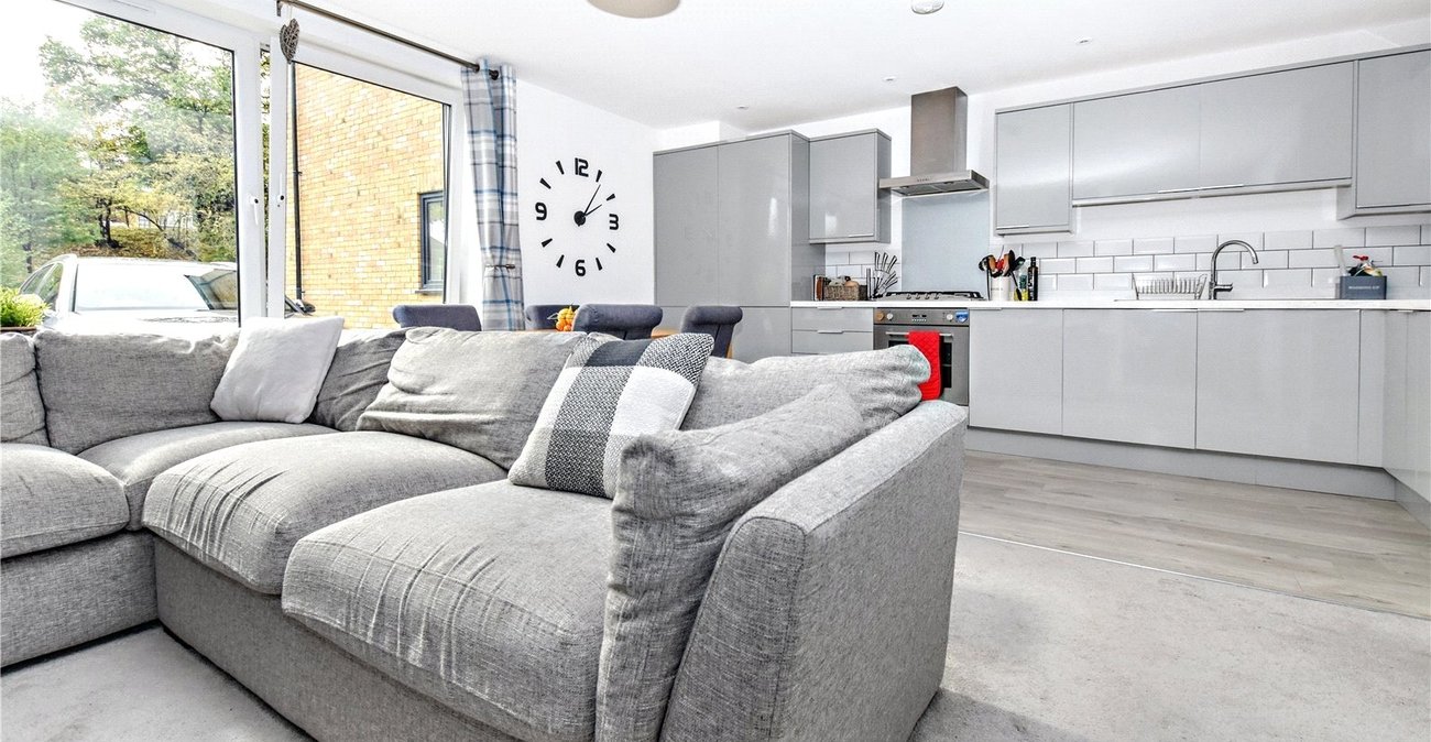 2 bedroom property for sale in Bexleyheath | Robinson Jackson