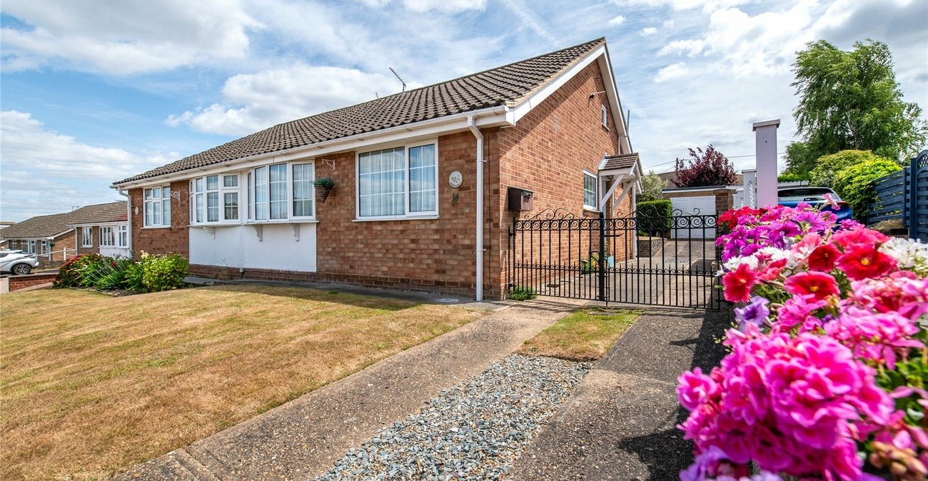 2 bedroom bungalow for sale in Higham | Robinson Michael & Jackson