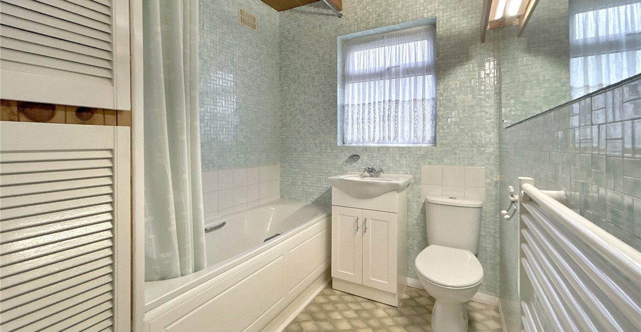 3 bedroom house for sale in Sidcup | Robinson Jackson